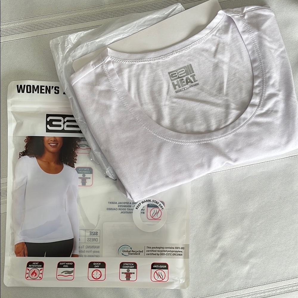 NEW 32 Degrees Heat White Long Sleeve Top, Size Small